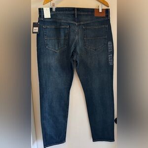 Men’s Lucky Brand Slim Straight W 36 L 32  Two Way Stretch